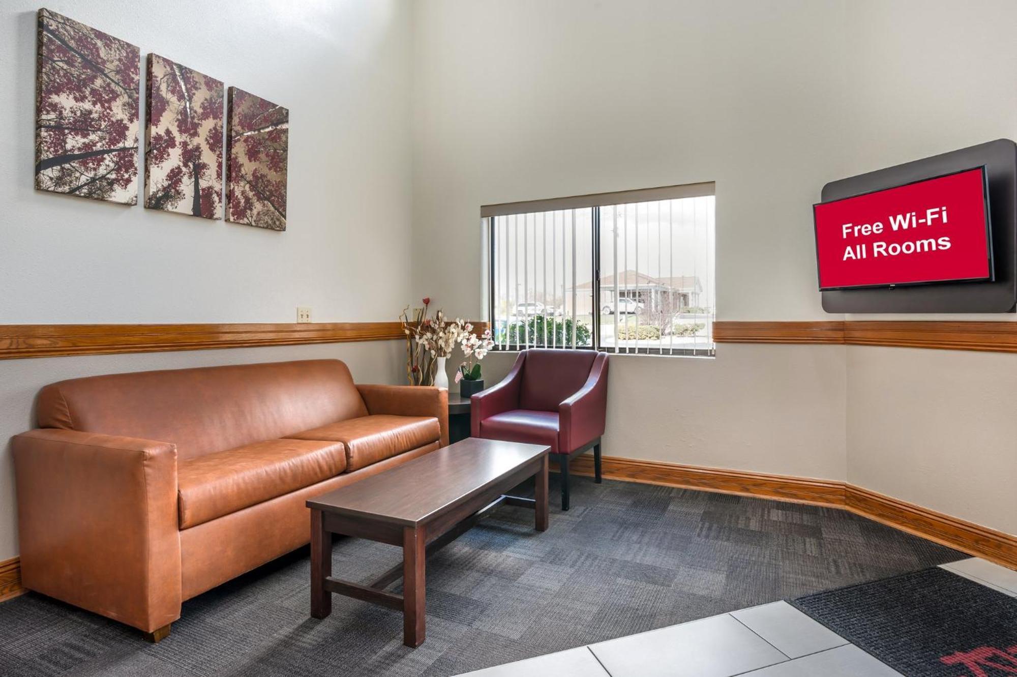 Red Roof Inn Greencastle South - Cloverdale Экстерьер фото