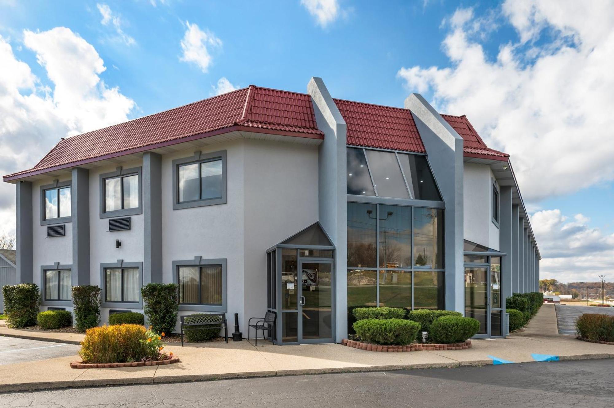 Red Roof Inn Greencastle South - Cloverdale Экстерьер фото