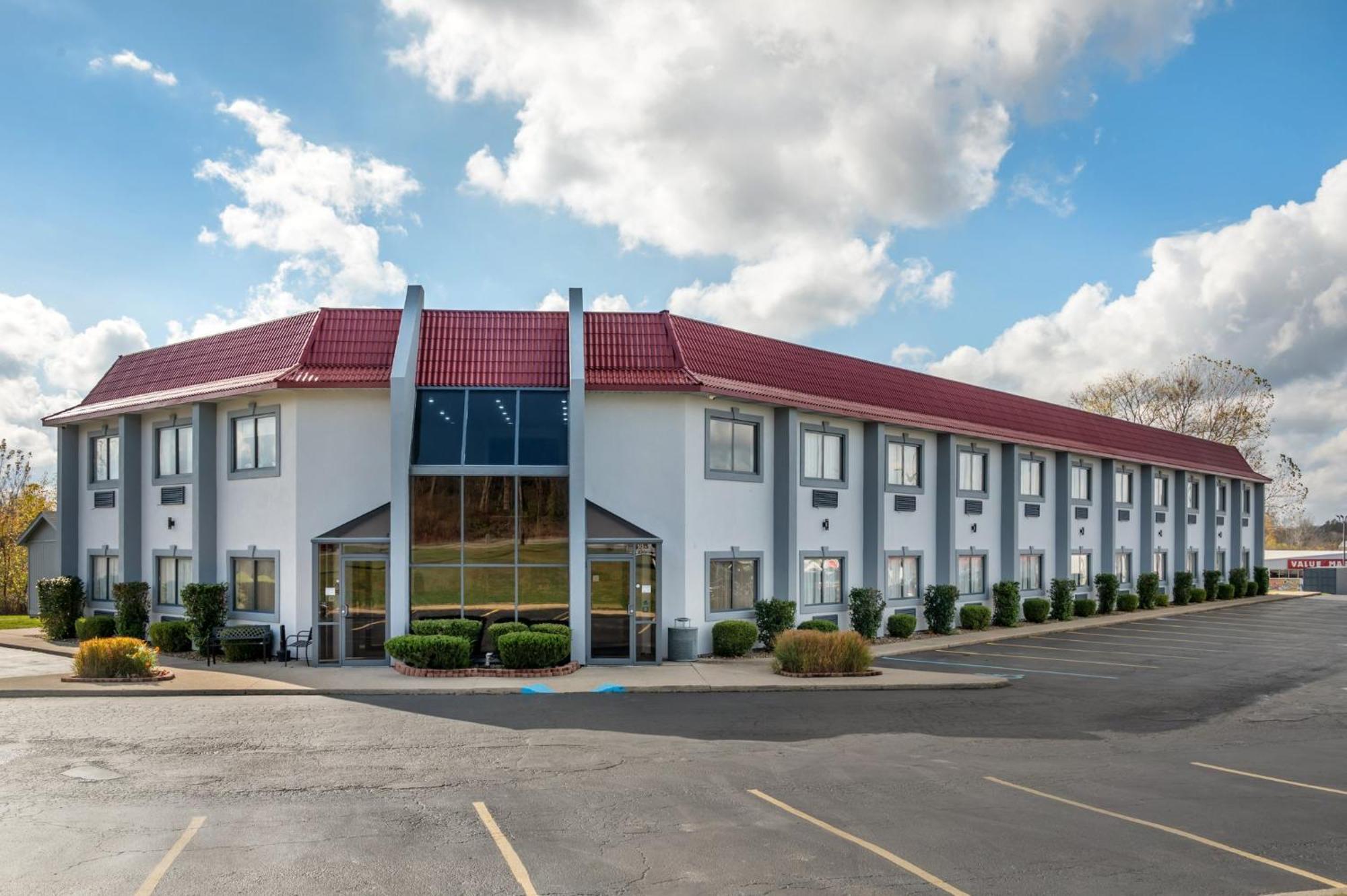 Red Roof Inn Greencastle South - Cloverdale Экстерьер фото