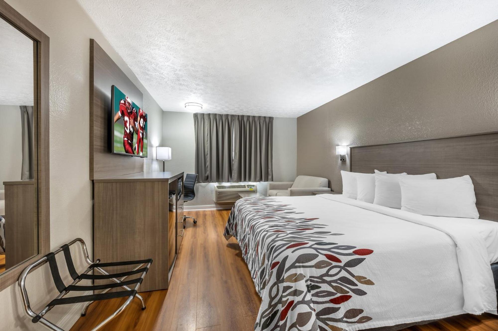 Red Roof Inn Greencastle South - Cloverdale Экстерьер фото